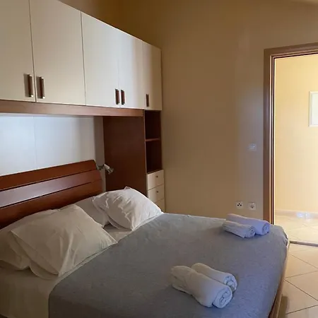 Nikola Apartment *